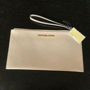 NWT MICHAEL KORS Ballet PINK JET SET LARGE ZIP CLUTCH WRISTLET